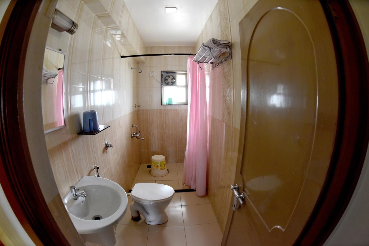 Hotel Sharada International أودوبي المظهر الخارجي الصورة